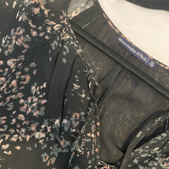 Abercrombie floral shirt - Picture 3 of 4